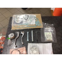 crf250r spares kit with owners manual / piston and rings/ jets and gaskets/ 